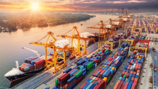 Iván Dumot: “Debemos aplicar una política de dragado permanente en la hidrovía mediante un esquema de concesión y peaje”