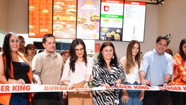 El rey vuelve al barrio Mburucuyá: Burger King reabre las puertas de su restaurante número 41