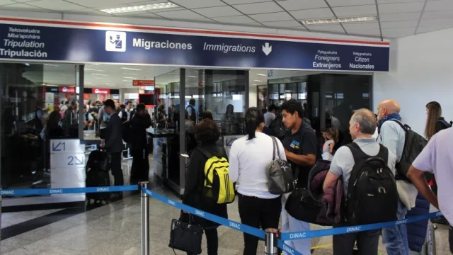 Números de alto vuelo: Tráfico aéreo crece 13% y apunta a superar récord histórico prepandemia
