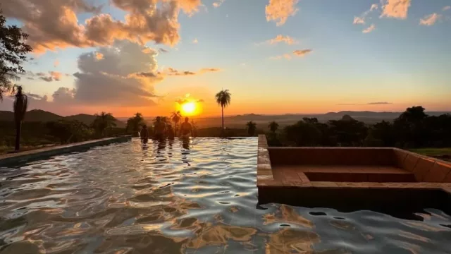 Cinco destinos que combinan naturaleza y confort para visitar este verano