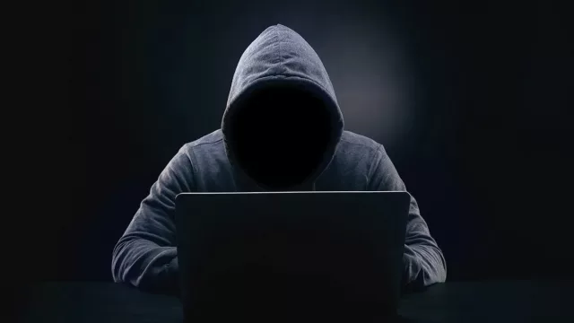 Moody’s advierte las ciberamenazas se intensificarán a medida que avancen las herramientas de IA