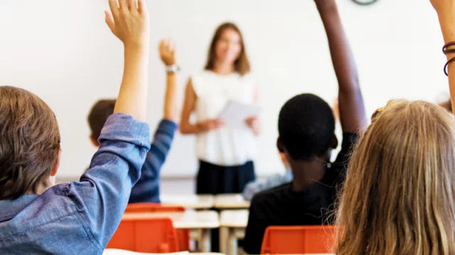 ¿Cuánto cuesta estudiar en Paraguay? Así se mueve el mercado educativo privado