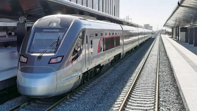 Empresarios de la construcción respaldan el Tren de Cercanías, pero exigen coordinación y más inversión vial