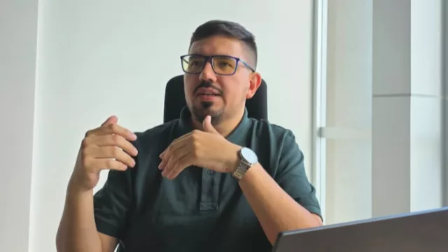 Marcos Aquino Galeano: “La inteligencia artificial ayuda, pero no toma decisiones por sí sola en el trading retail”