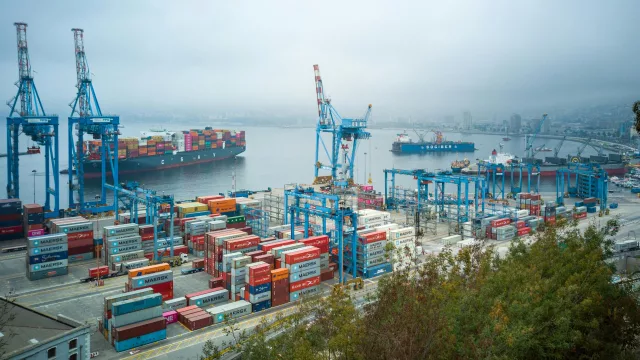 Exportaciones caen 4,2% en enero: el sector busca nuevos mercados para compensar la baja del dólar