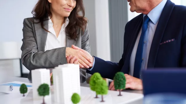 La inversión del mercado inmobiliario global superaría los US$1 billón en 2026 (los inversores buscan activos clásicos)