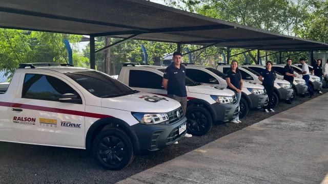 ATP Paraguay fortalece su fuerza comercial con una nueva flota de vehículos al cumplir 48 años