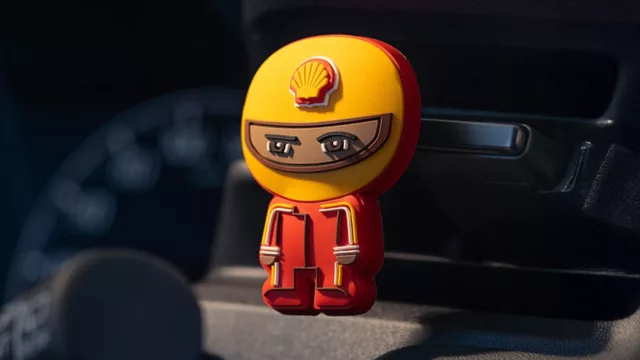 Shell presenta Un aire de campeones y suma aromatizantes de regalo a los clientes que eligen Shell V-Power