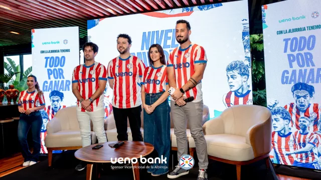 ueno bank lanza Nivel Mundial y promete llevar a 11 hinchas a vivir el sueño de la Albirroja en el Mundial 2026