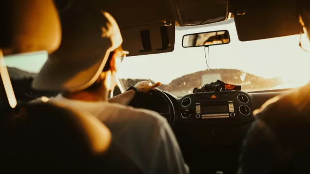 Tarjeta vs. efectivo en apps de movilidad: qué hay detrás de las cancelaciones de viajes