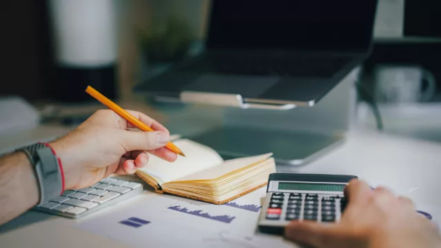 ¿Por qué la regulación de utilidades en reserva divide al Gobierno y expertos tributarios?