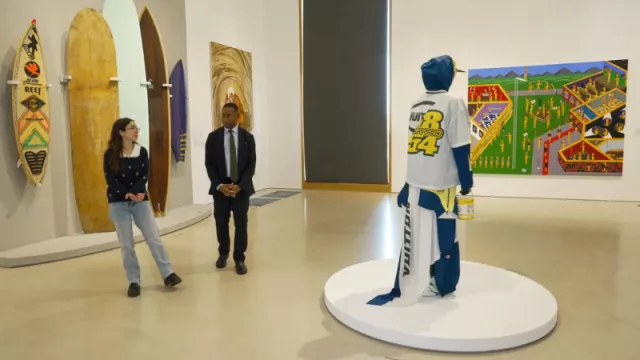 El otro lado del deporte: una exposición revela su impacto cultural rumbo al Mundial