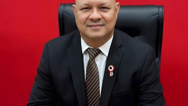 Nuevo titular del MEF asume en un contexto de desafíos fiscales y ajuste de recursos