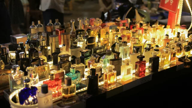 Una carga de US$ 16 millones: ¿Qué hay detrás del mercado ilícito de perfumes que involucra a Paraguay?