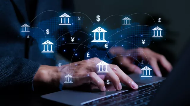 Bancos impulsan créditos al consumo y vivienda en abril, mientras agricultura y comercio mayorista retroceden