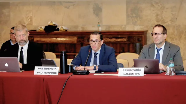 Privatización del tramo argentino de la Hidrovía genera preocupación: plantean mantener tarifas para preservar competitividad