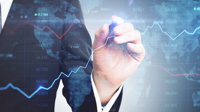 Analistas reducen previsión de inflación a 3,5% y mantienen crecimiento económico de 4,2%