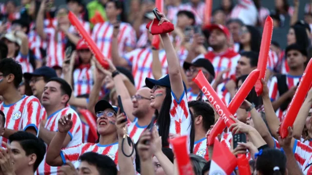La Albirroja mueve el turismo: hinchas reprograman vuelos y extienden estadías en EE.UU.