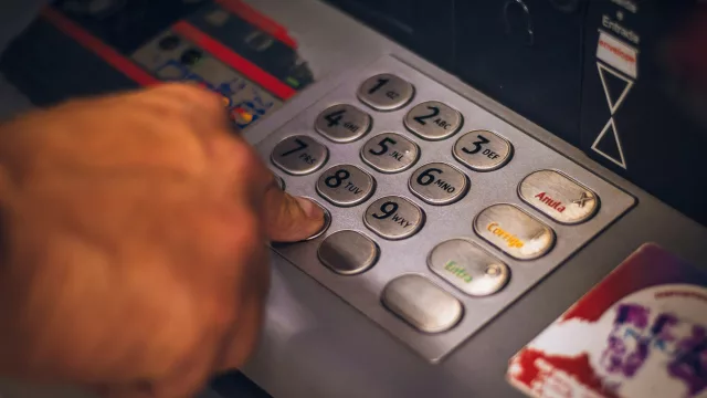 Depósitos y créditos ganan velocidad: el sistema financiero creció a doble dígito en mayo