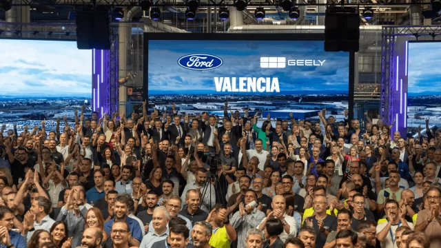 Impacto automotriz: Ford comparte fábrica en Europa (qué revela el pacto Geely–Almussafes)