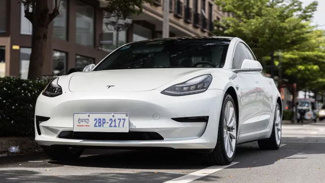 ¿Tesla podría llegar a Argentina? El acuerdo con YPF alimenta las expectativas sobre su desembarco