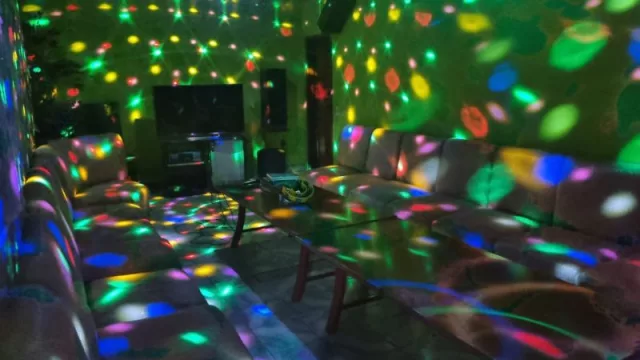 ¿Tímido en el karaoke? El de estilo coreano implementa una versión íntima y ya funciona en Asunción 24 horas
