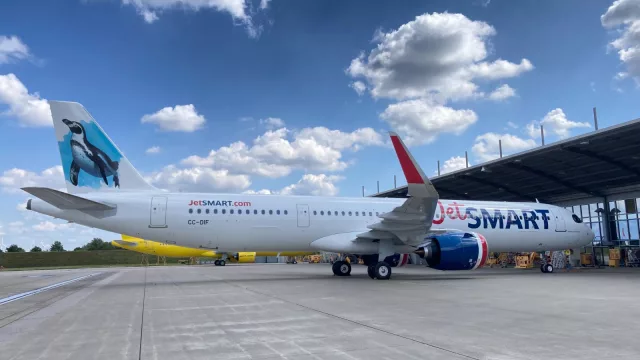 El valor de ofrecer vuelos baratos (así funciona el negocio de JetSMART en Uruguay)