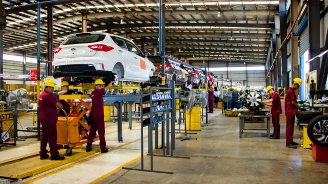 Paraguay industrializa su inversión: manufactura captó el 22% de la ID y multiplicó el número de firmas