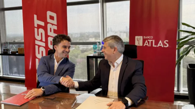 Assist Card y Banco Atlas sellaron una alianza para sumar beneficios de asistencia al viajero