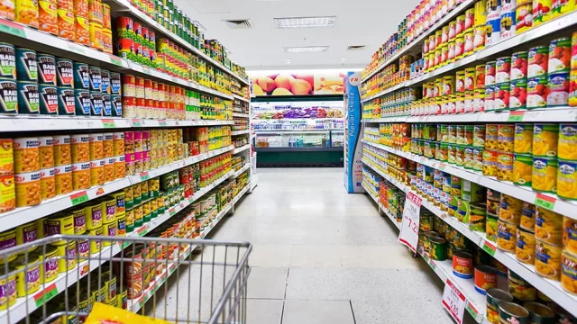 Crece el consumo, aunque se compra con más cautela: supermercados registran un alza de hasta 8% en el semestre