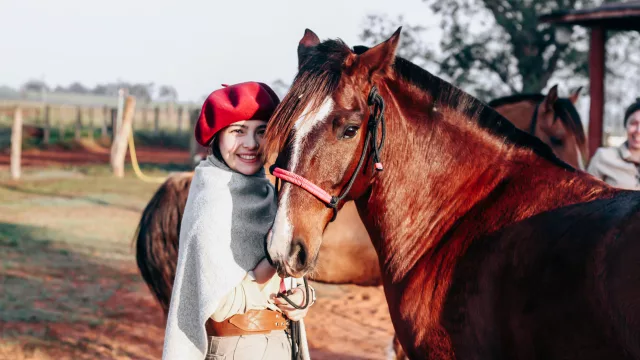 Más de 100 personas y 60 caballos: la cabalgata criolla que marcó un récord