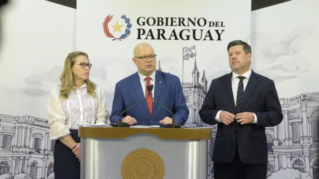 Gobierno eleva a US$ 760 millones el presupuesto para medicamentos en 2027, pero descarta por ahora el aumento general reclamado por médicos