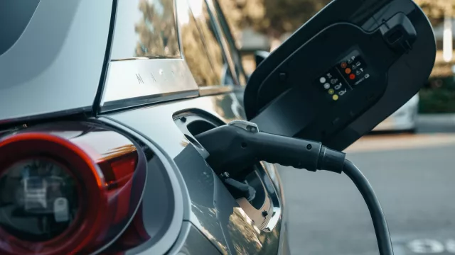 ¿Qué marca elegirías para tu próximo auto eléctrico?