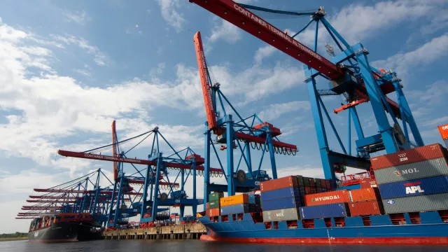El país vuelve al superávit en el comercio exterior con US$ 716,9 millones (exportaciones crecen 24,7%)