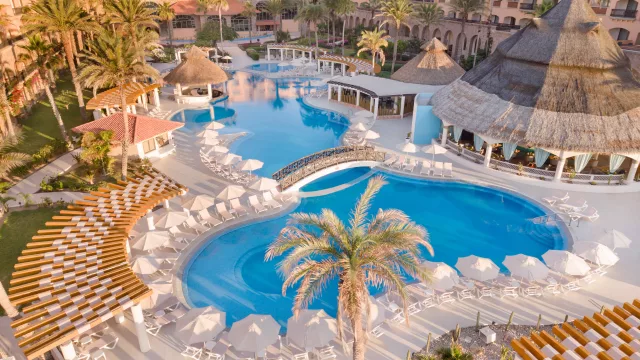 Los Cabos y Cancún: naturaleza, experiencias y propuestas para cada tipo de viajero